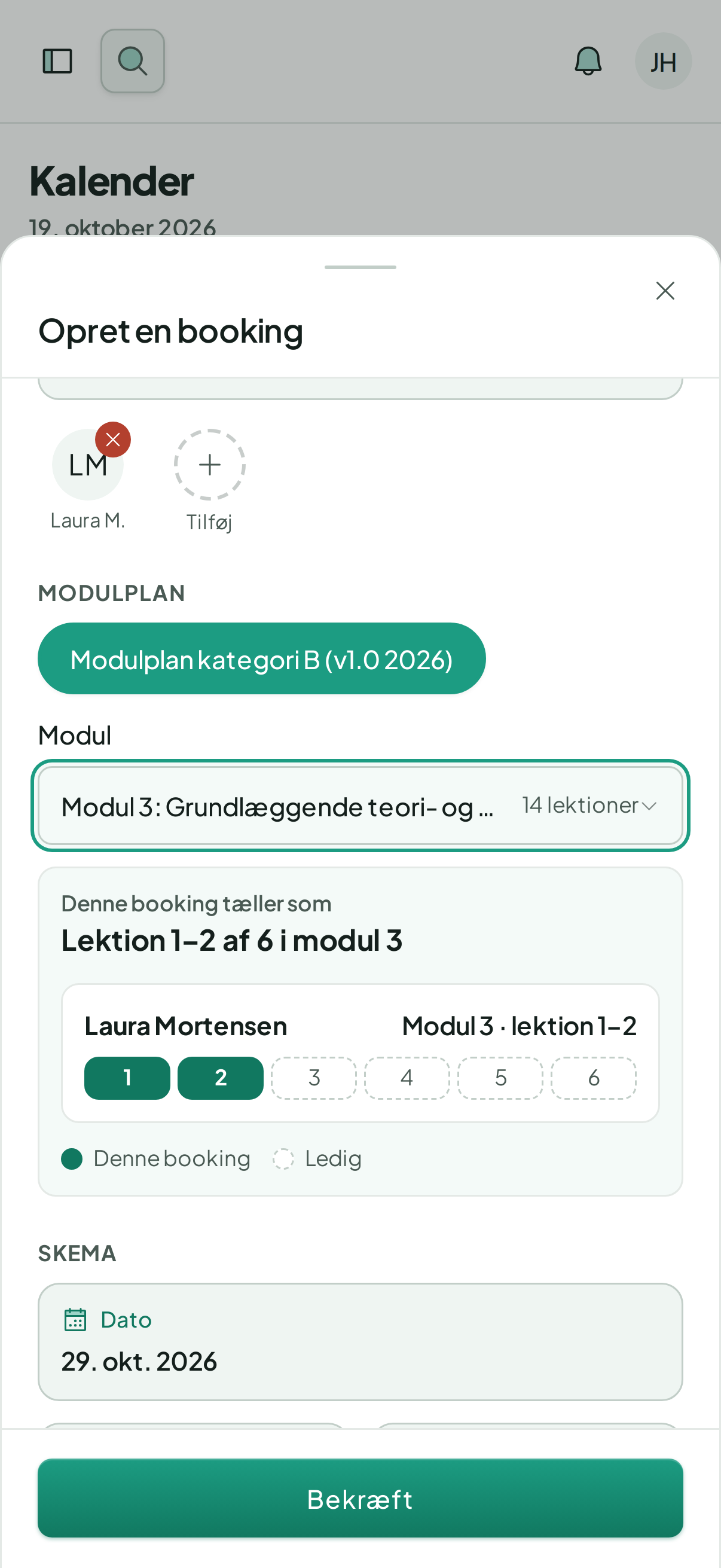 Opret en booking på telefonen: den samme booking for Laura Mortensen, lektion 1–2 af 6 i modul 3, den 29. oktober 2026