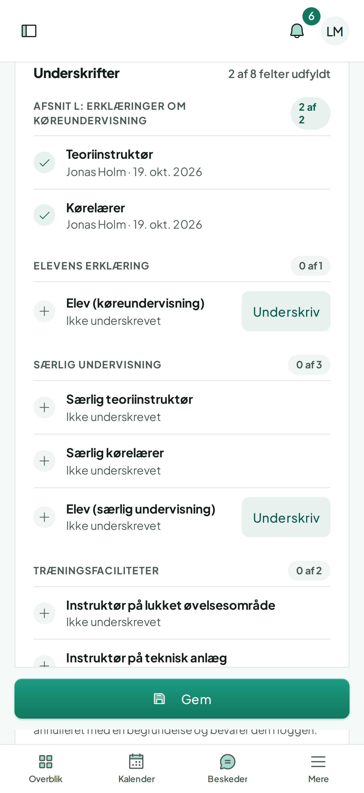 Elevens egen P23 på telefonen med kørelærerens underskrifter og knappen Underskriv